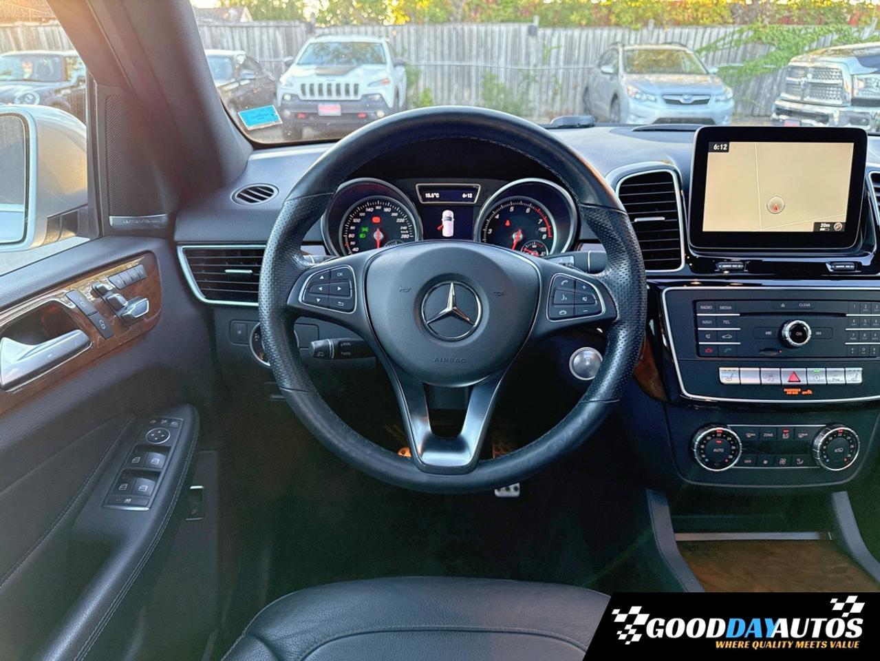 2017 Mercedes-Benz GLE 400 | ONE OWNER | DEALER SERVICED | CLEAN CARFAX Photo