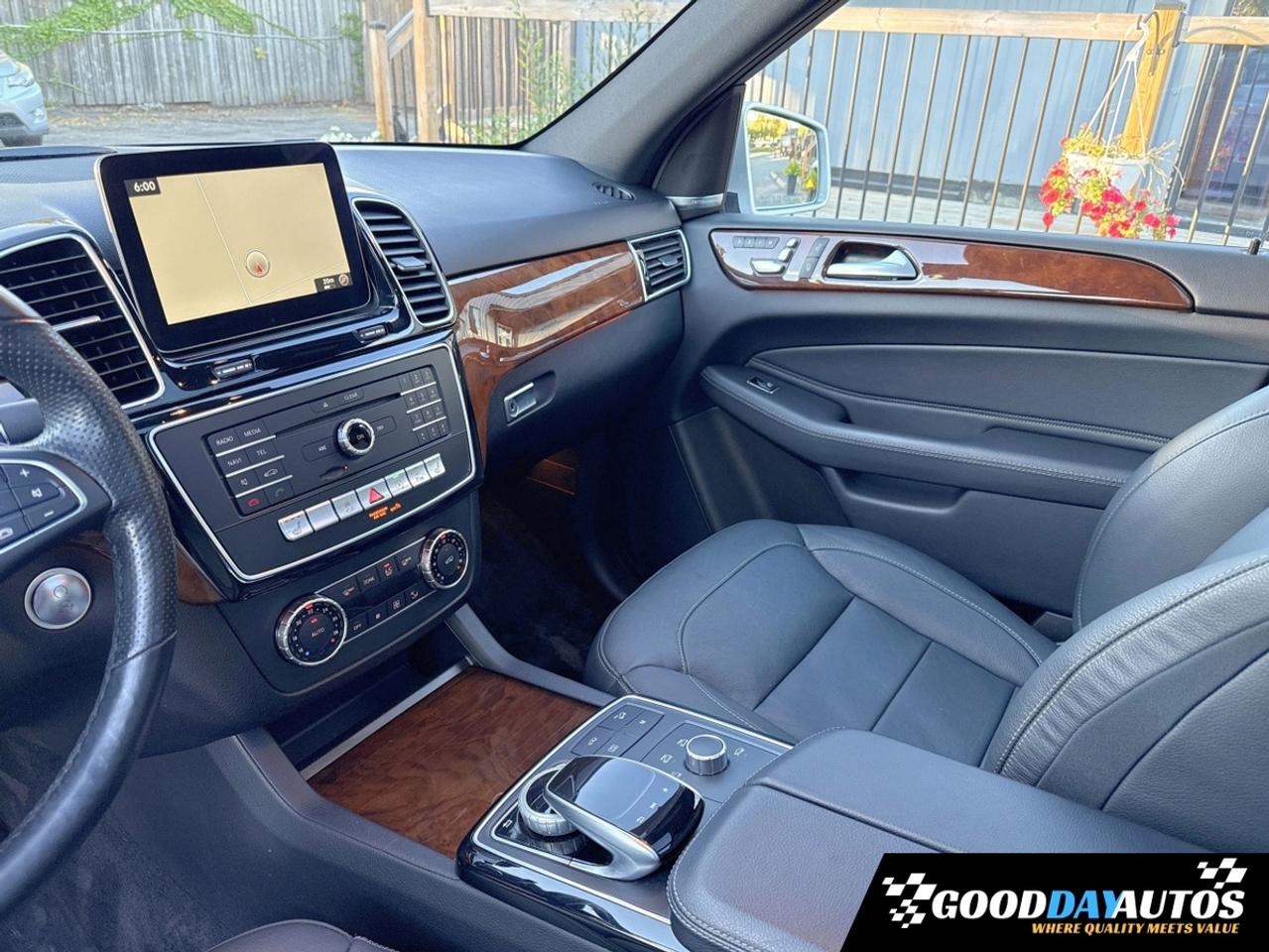 2017 Mercedes-Benz GLE 400 | ONE OWNER | DEALER SERVICED | CLEAN CARFAX Photo