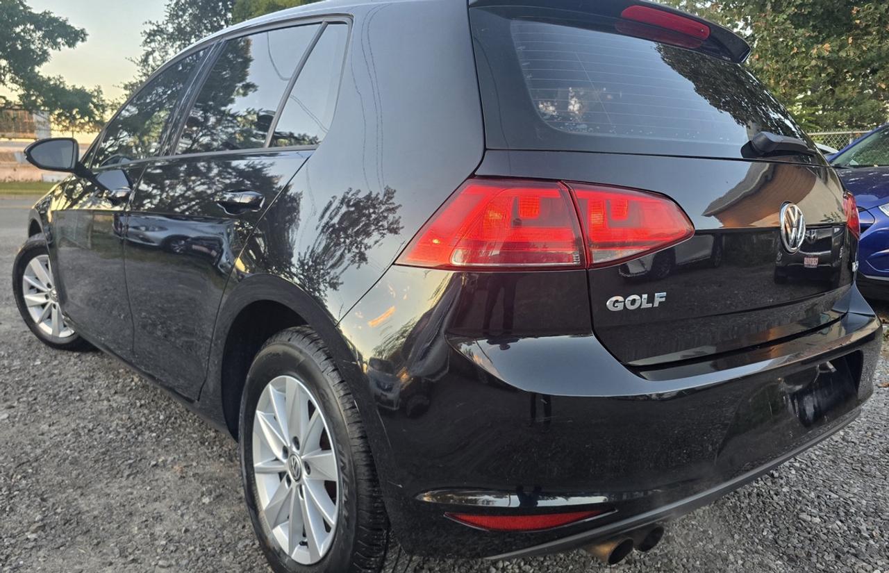 2016 Volkswagen Golf TSI SE Photo3