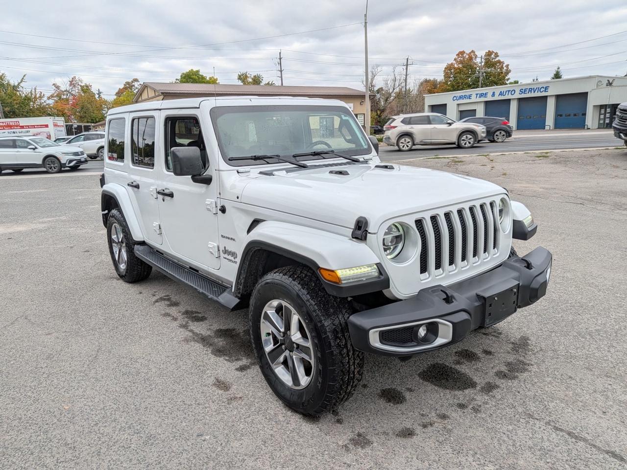 2019 Jeep WRANGLER UNLIMITED Sahara Photo