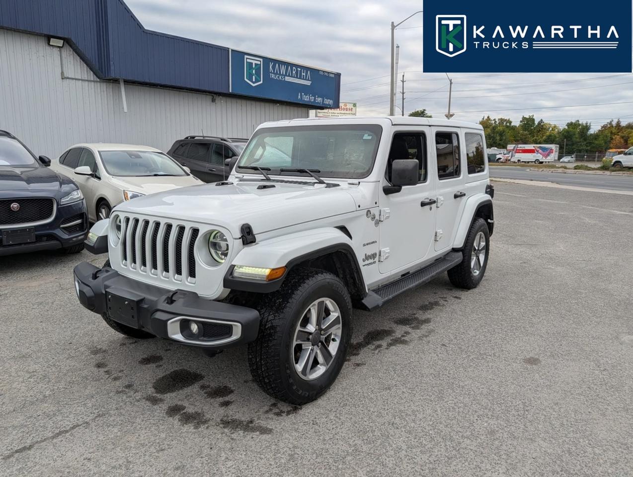 2019 Jeep WRANGLER UNLIMITED Sahara Photo0