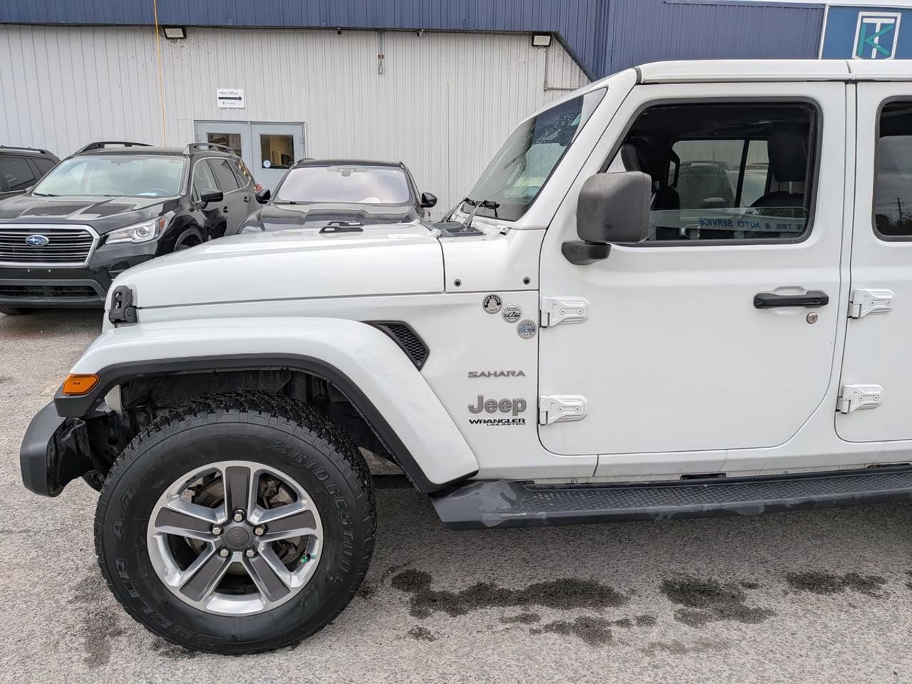 2019 Jeep WRANGLER UNLIMITED Sahara Photo
