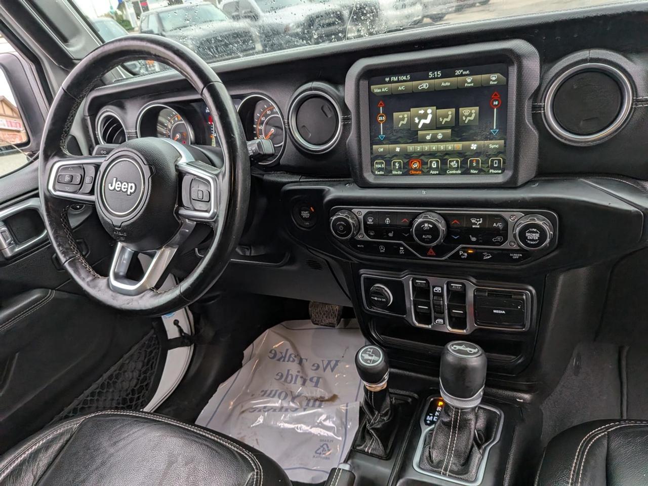 2019 Jeep WRANGLER UNLIMITED Sahara Photo