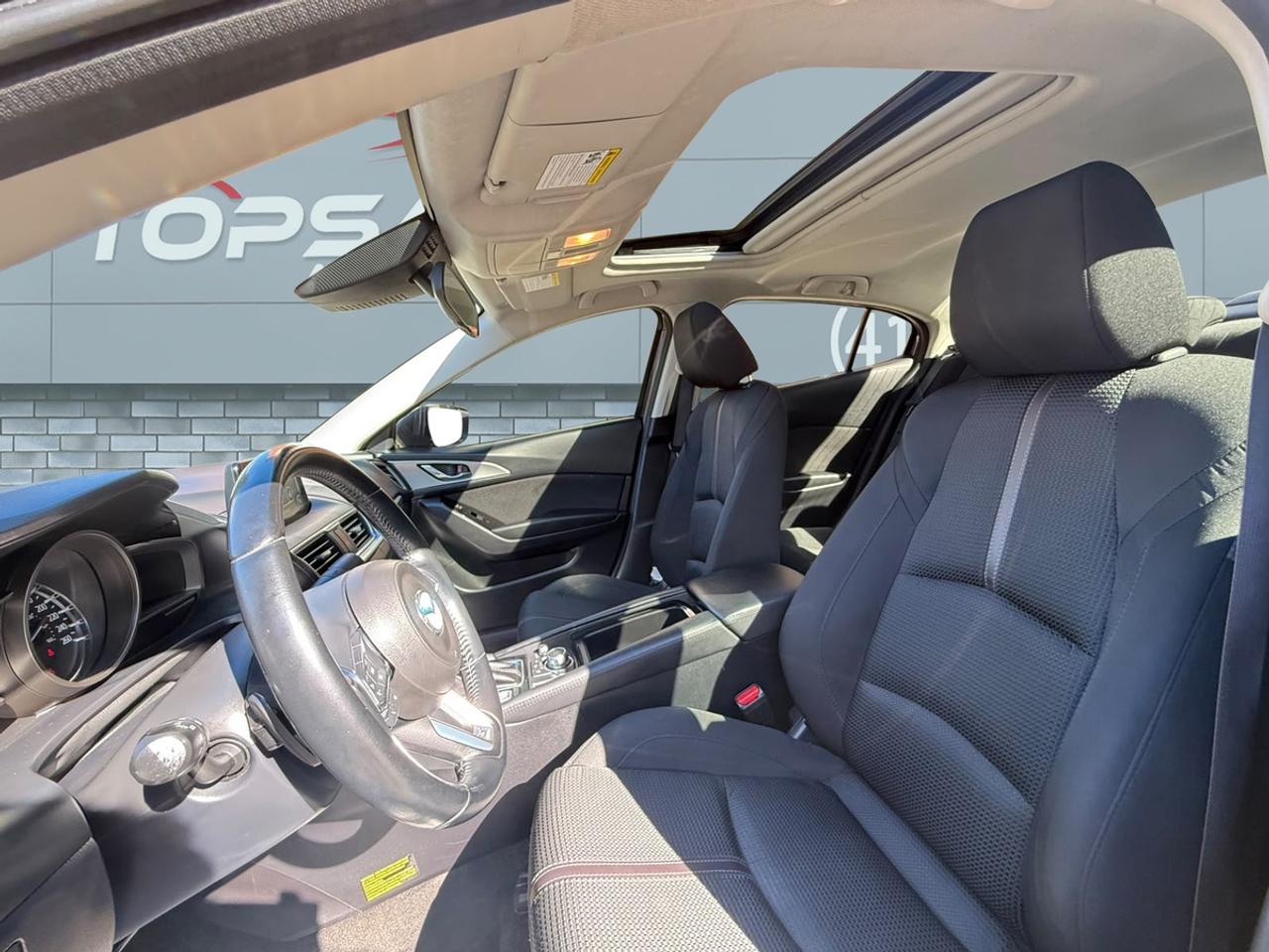2018 Mazda MAZDA3 GT Photo