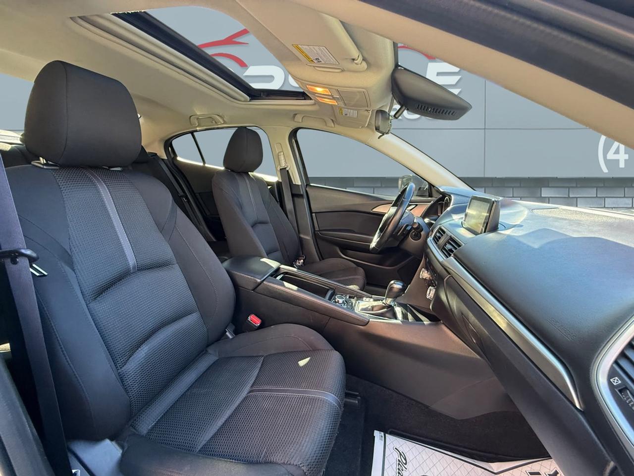 2018 Mazda MAZDA3 GT Photo
