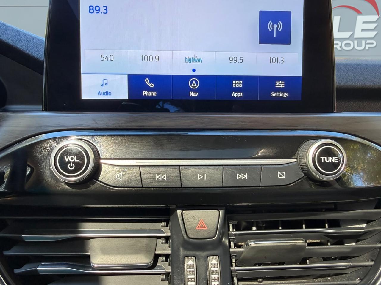 2020 Ford Escape Hybrid Titanium Photo