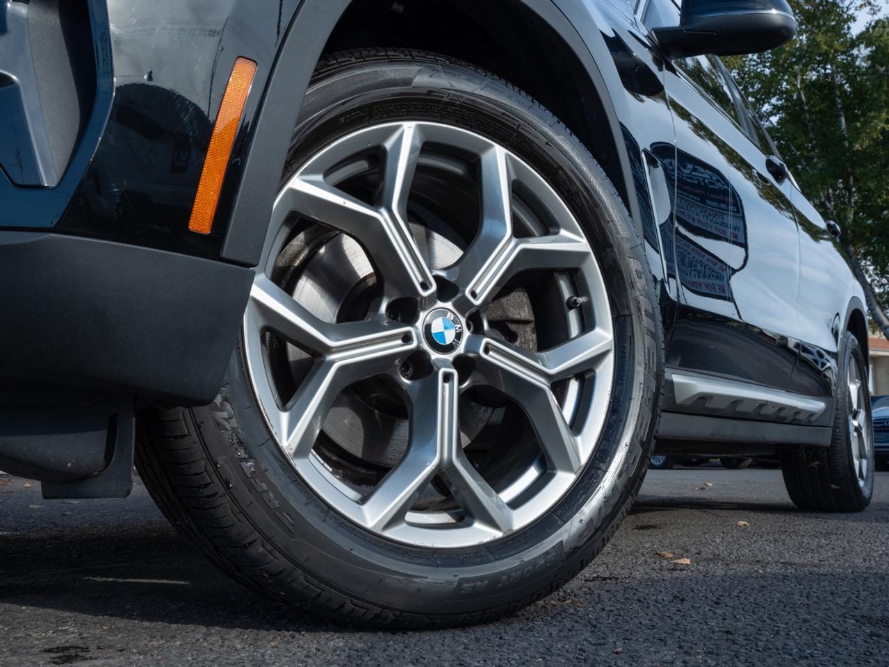 2024 BMW X3 xDrive30i | Red Int Photo