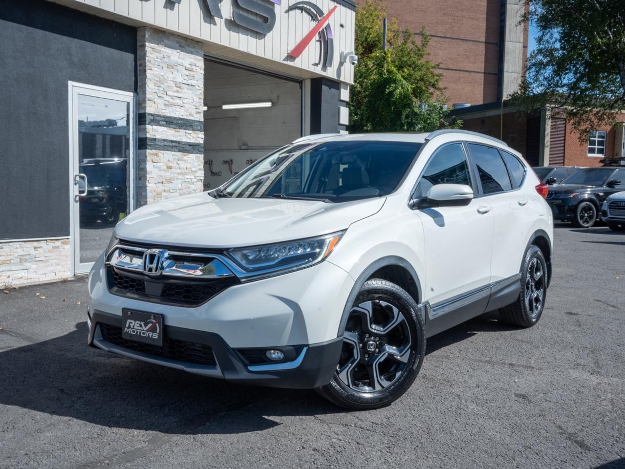 2018 Honda CR-V TOURING | AWD Photo2