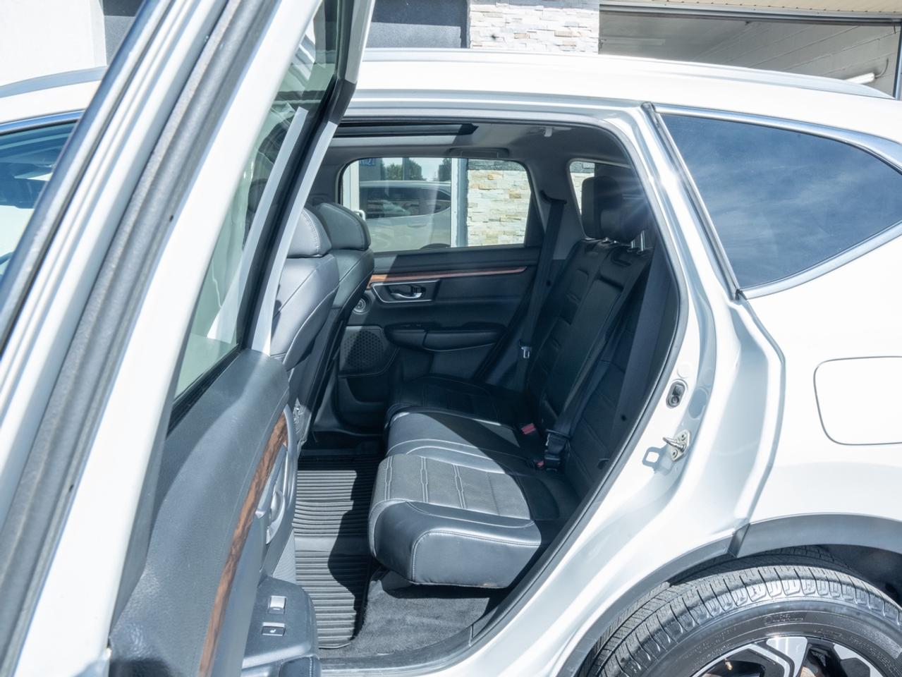 2018 Honda CR-V TOURING | AWD Photo