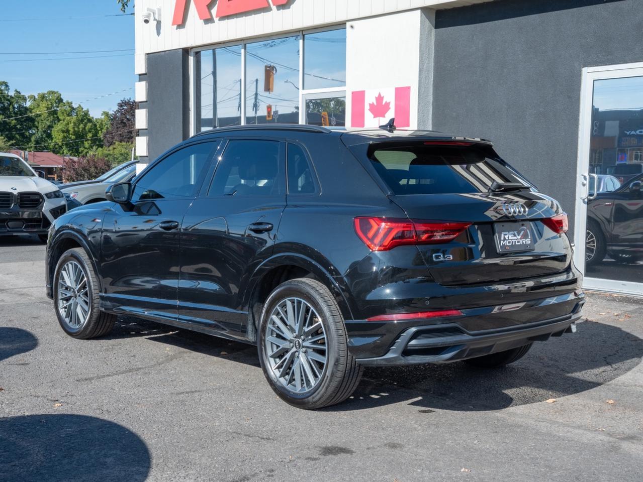 2021 Audi Q3 Technik | No Accidents Photo3