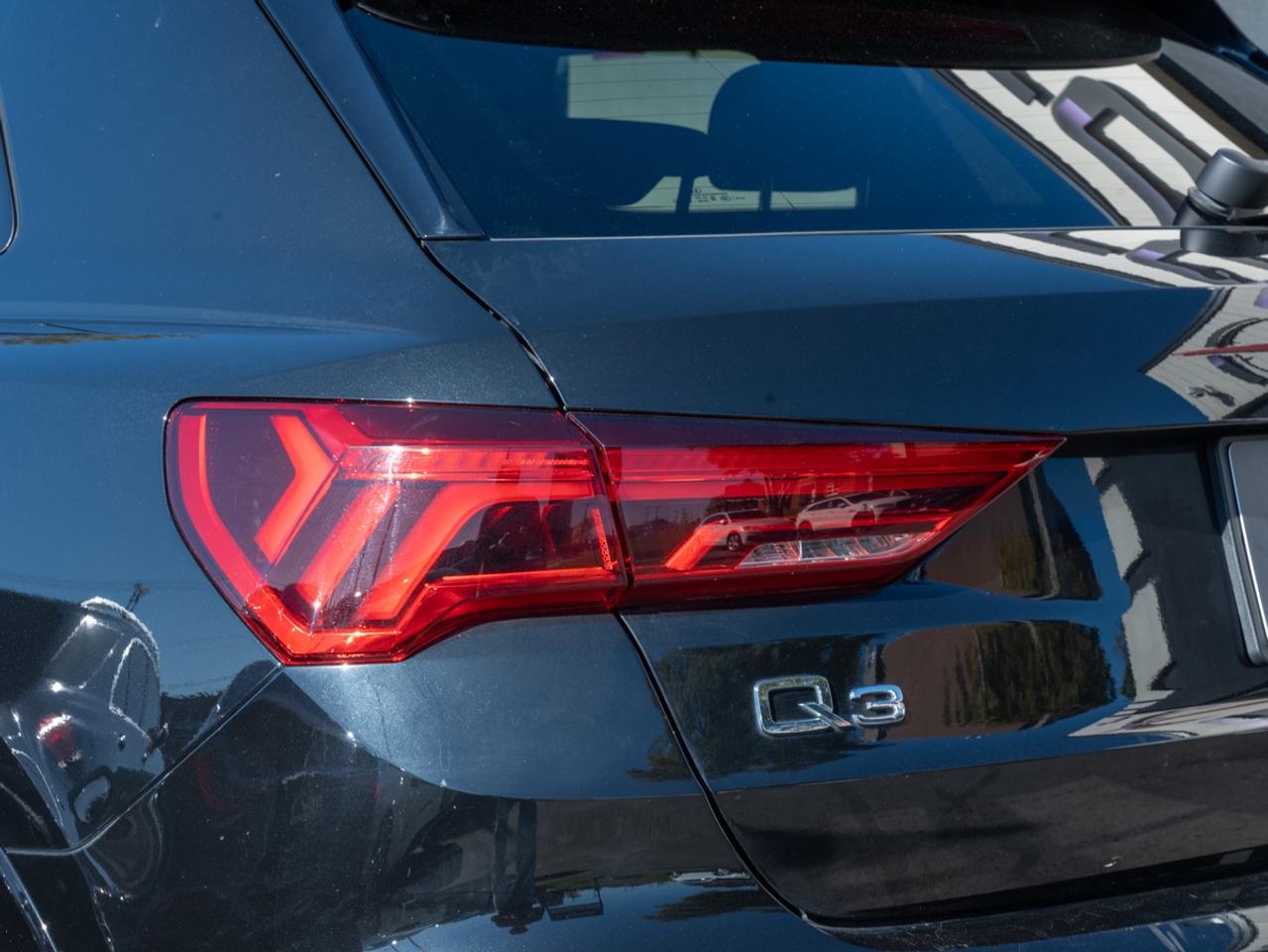 2021 Audi Q3 Technik | No Accidents Photo