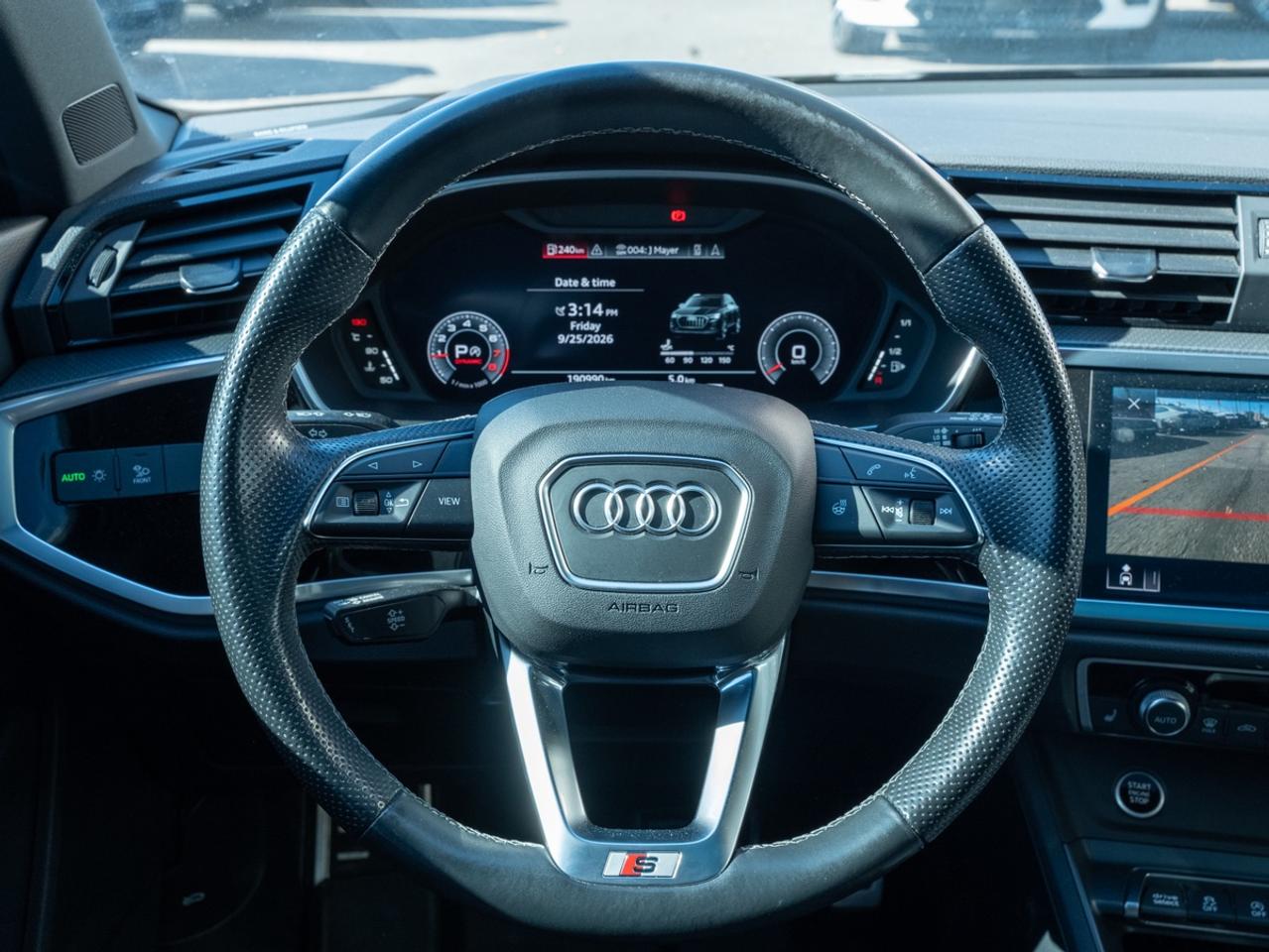 2021 Audi Q3 Technik | No Accidents Photo