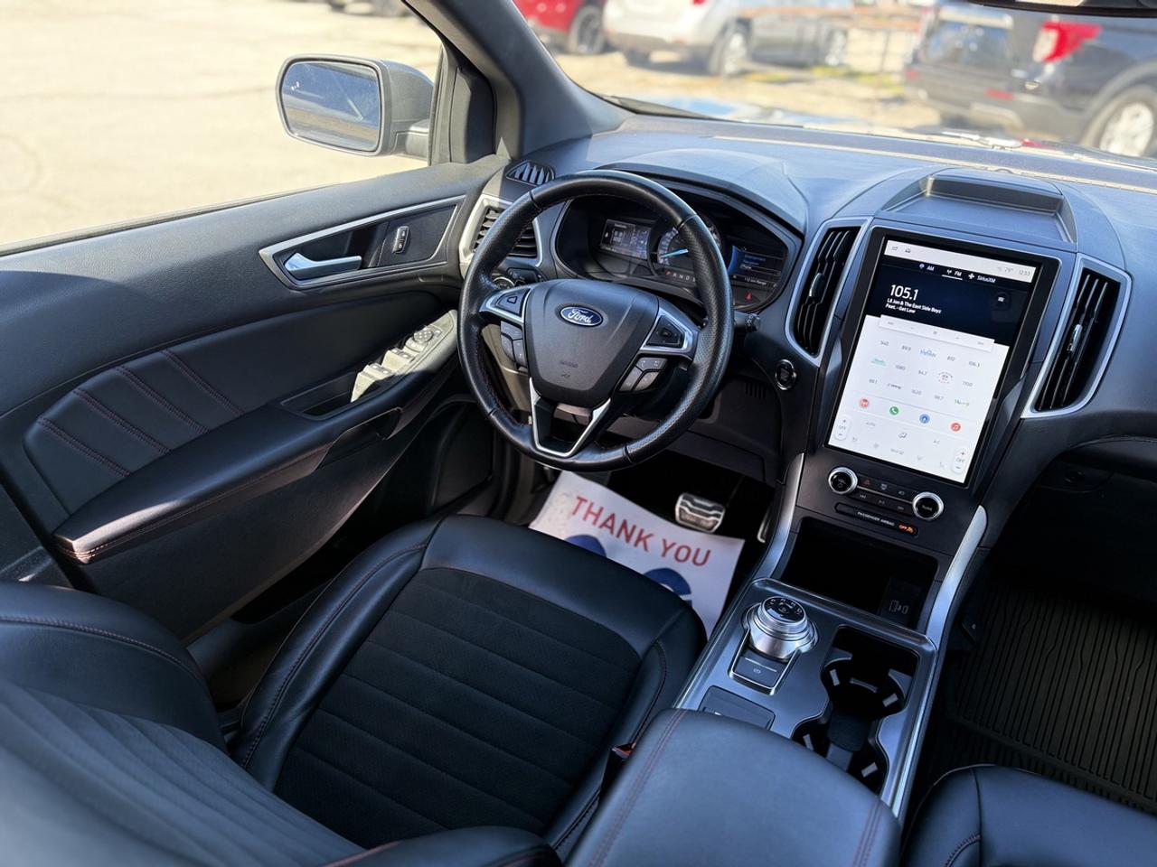 2022 Ford Edge SEL Photo