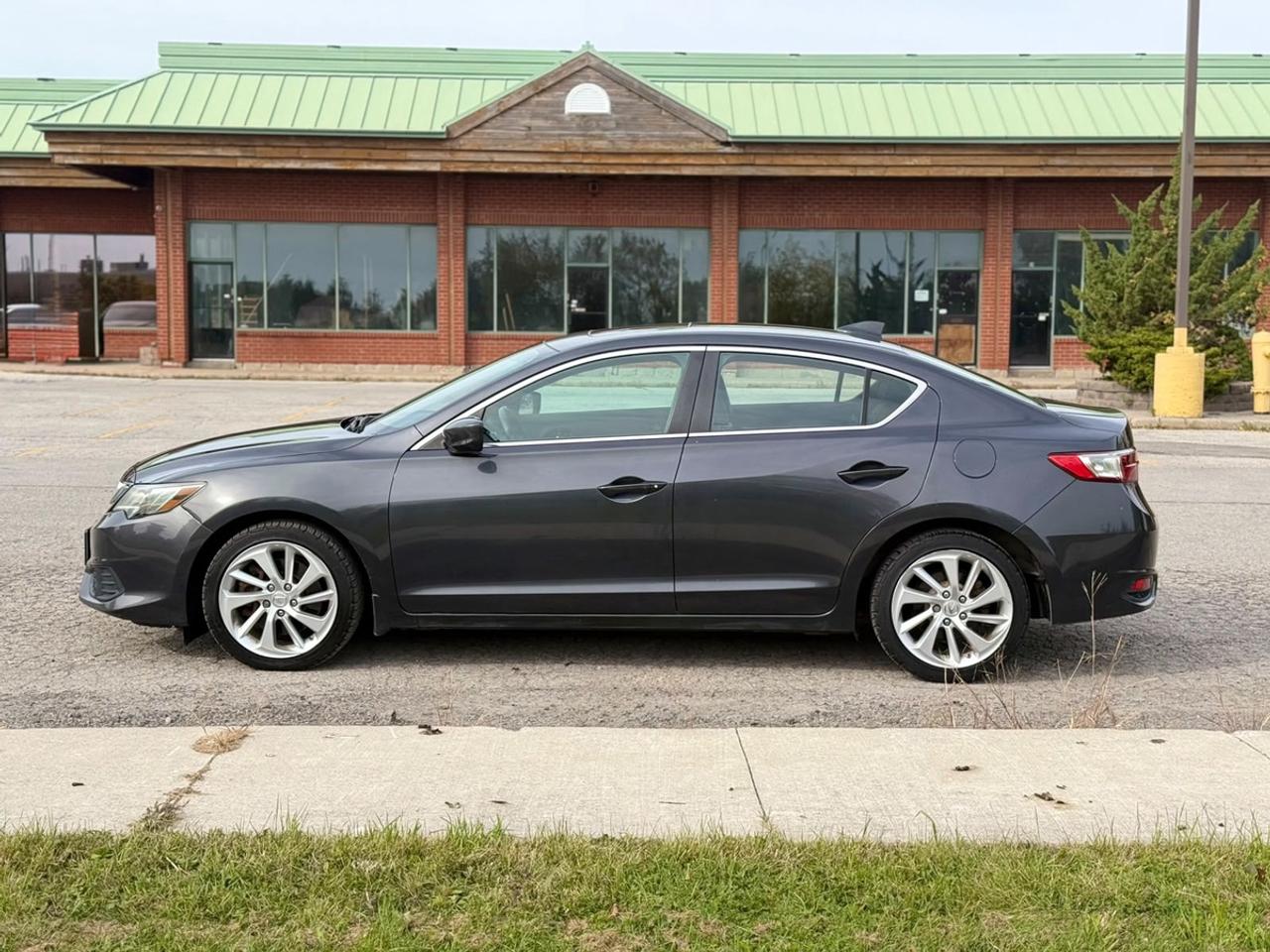 2016 Acura ILX PREMIUM Photo