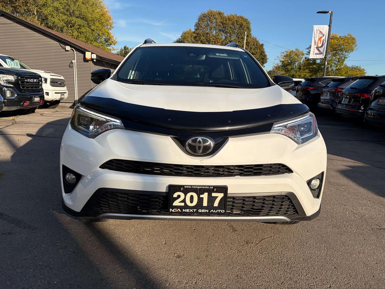 2017 Toyota RAV4 SE AWD Leather Navigation Moonroof Clean CARF Photo2