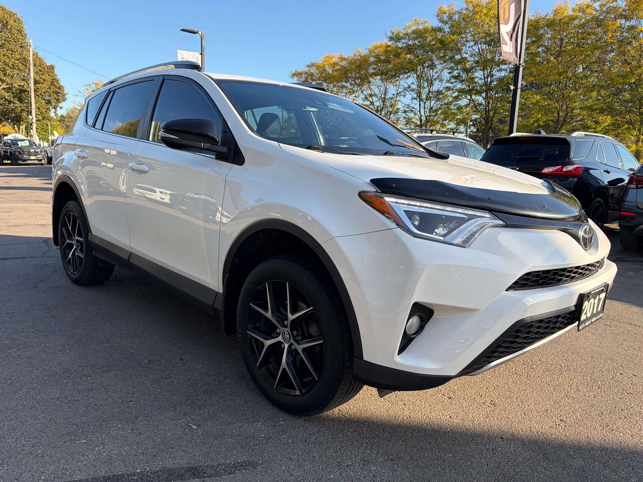 2017 Toyota RAV4 SE AWD Leather Navigation Moonroof Clean CARF Photo