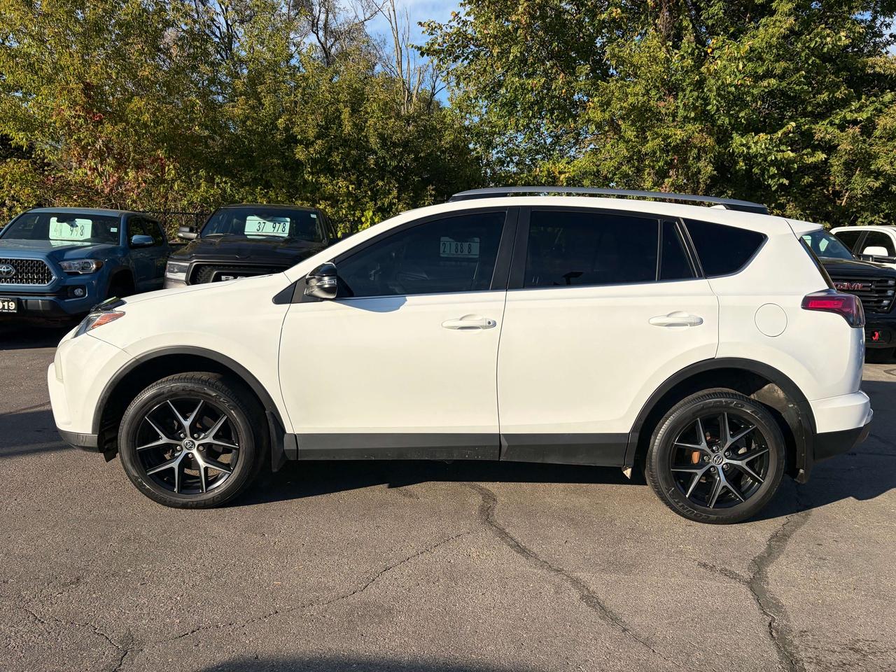 2017 Toyota RAV4 SE AWD Leather Navigation Moonroof Clean CARF Photo