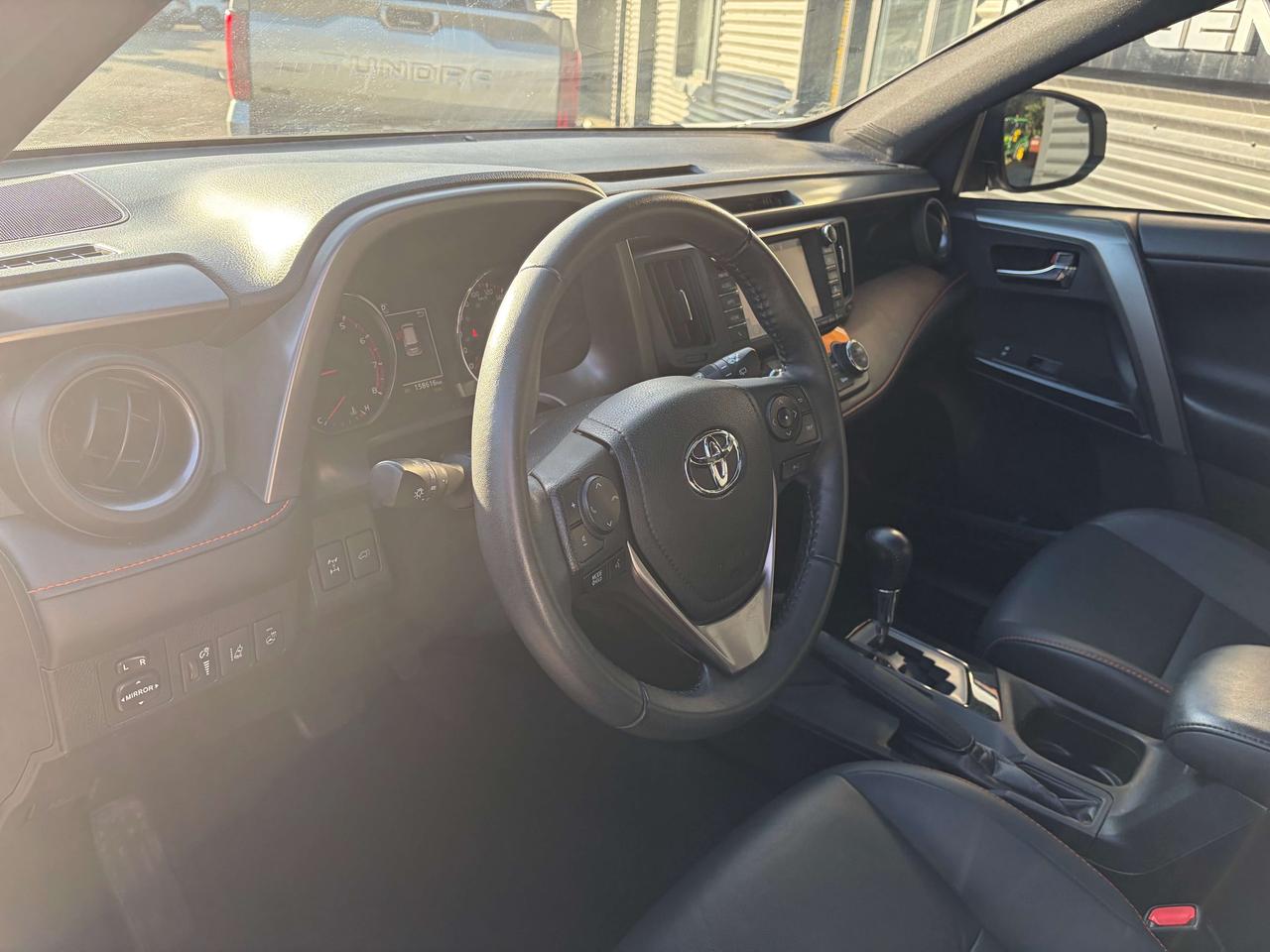 2017 Toyota RAV4 SE AWD Leather Navigation Moonroof Clean CARF Photo