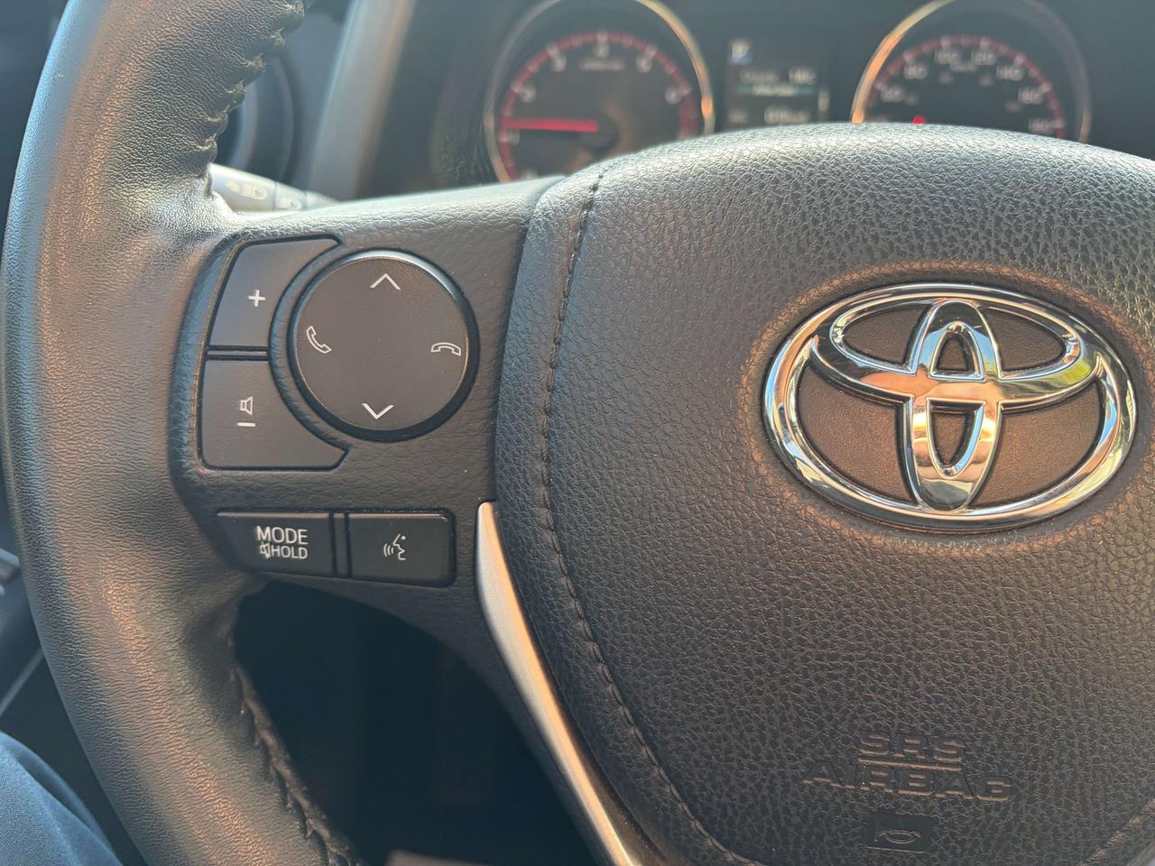 2017 Toyota RAV4 SE AWD Leather Navigation Moonroof Clean CARF Photo