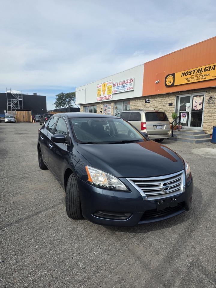 2015 Nissan Sentra SV Photo1