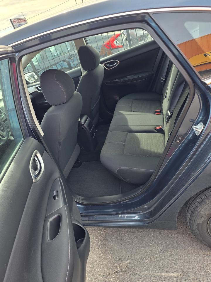 2015 Nissan Sentra SV Photo