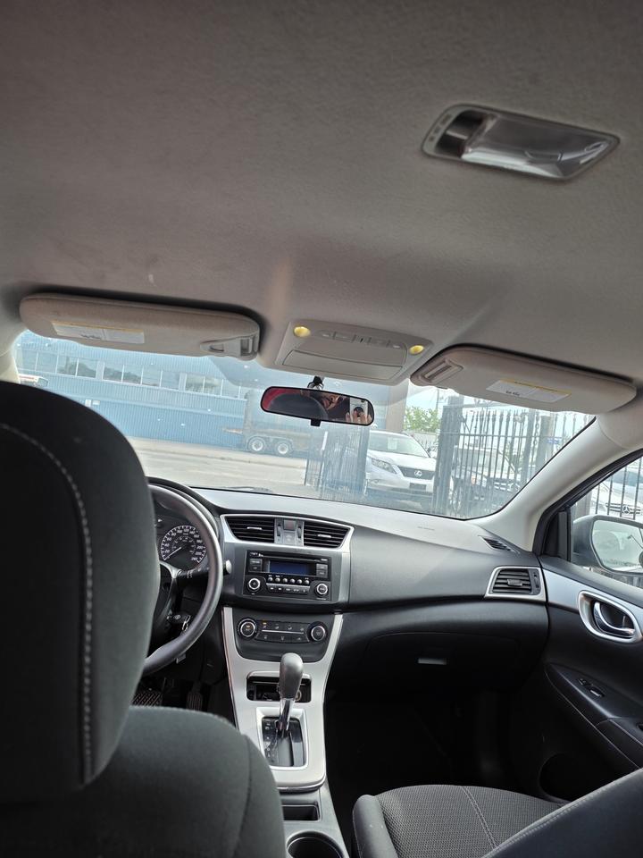 2015 Nissan Sentra SV Photo