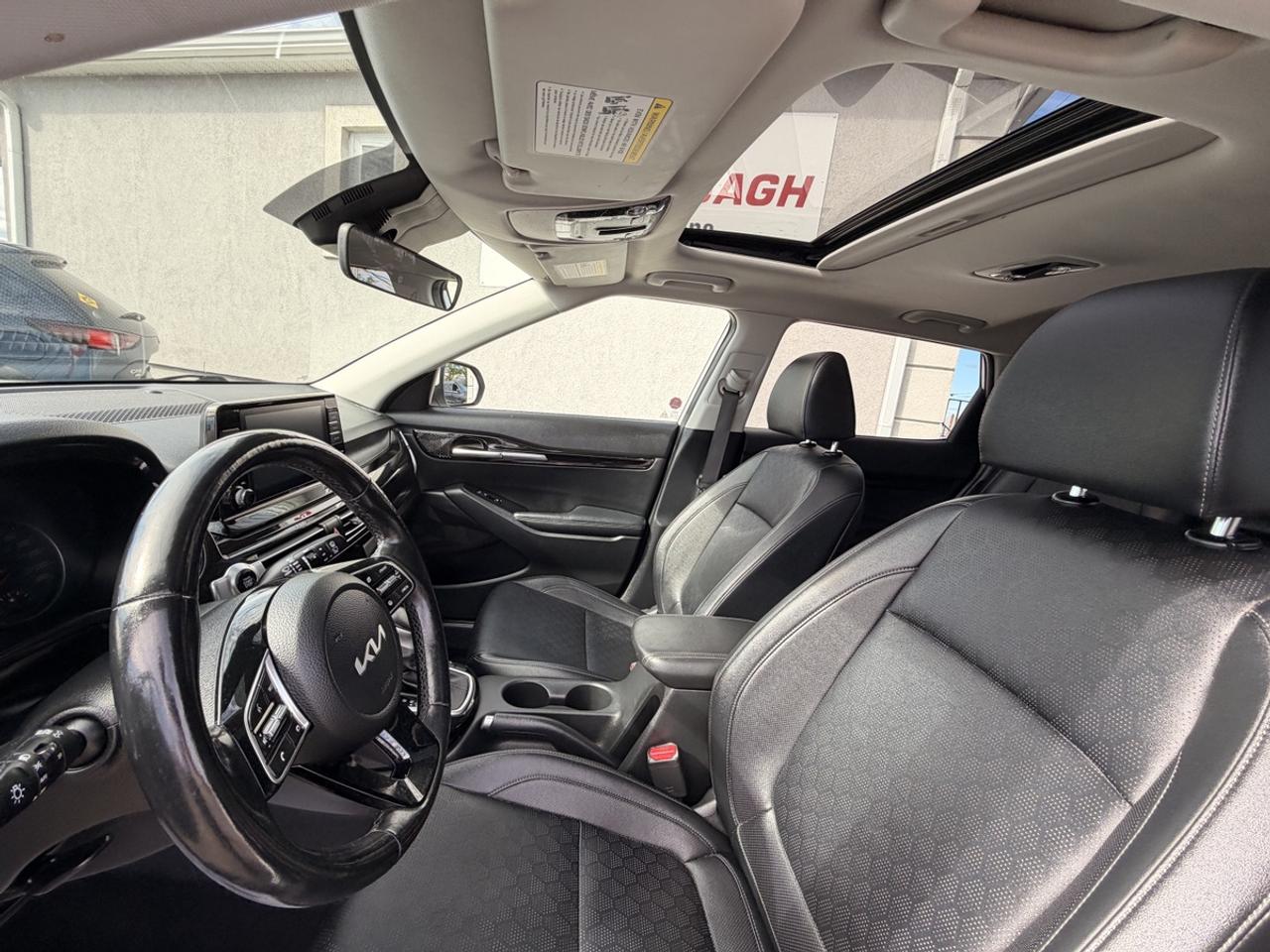 2022 Kia Seltos EX Photo