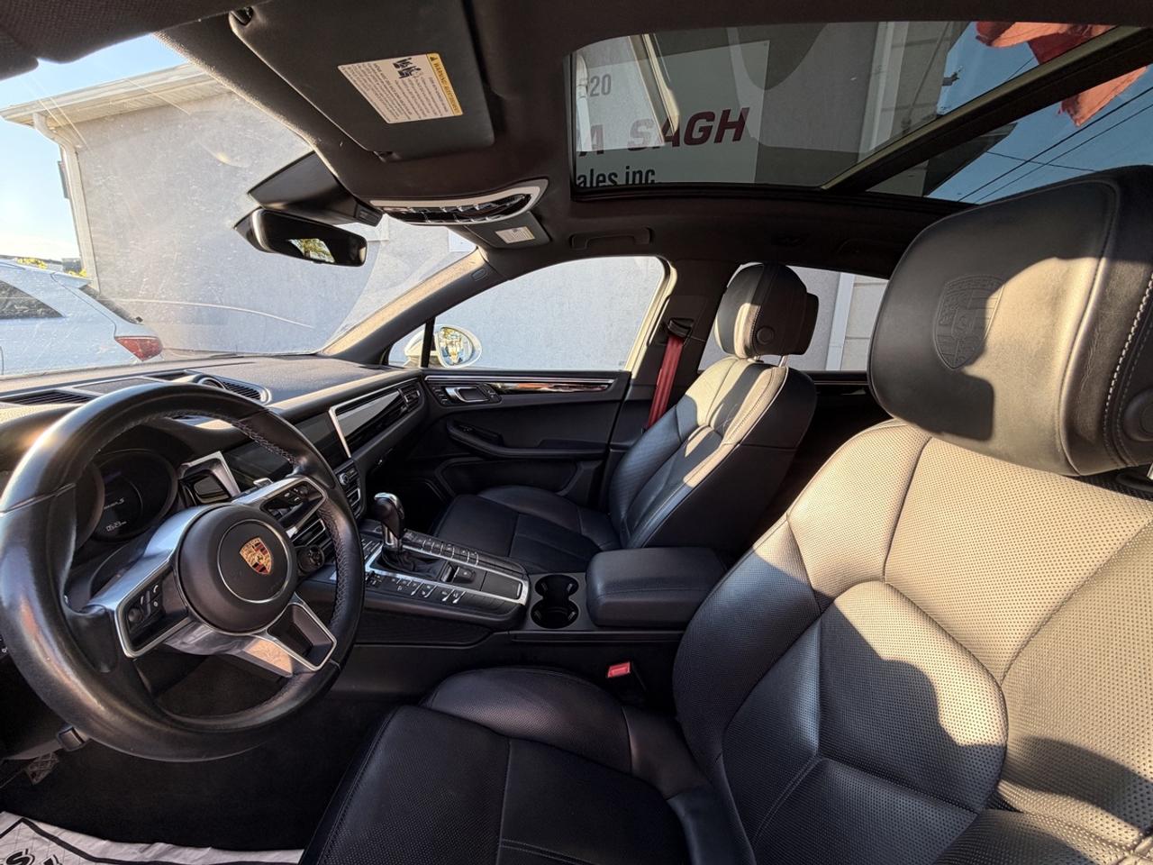 2020 Porsche Macan S Photo