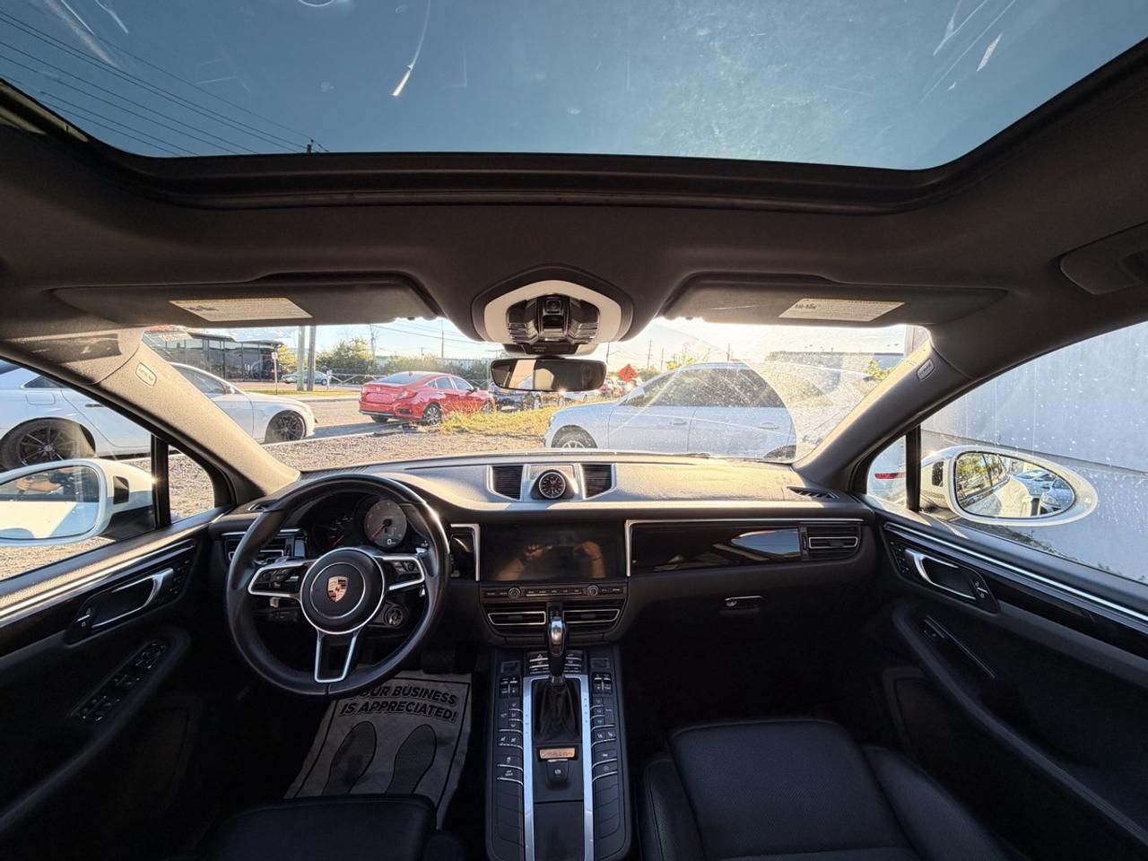 2020 Porsche Macan S Photo