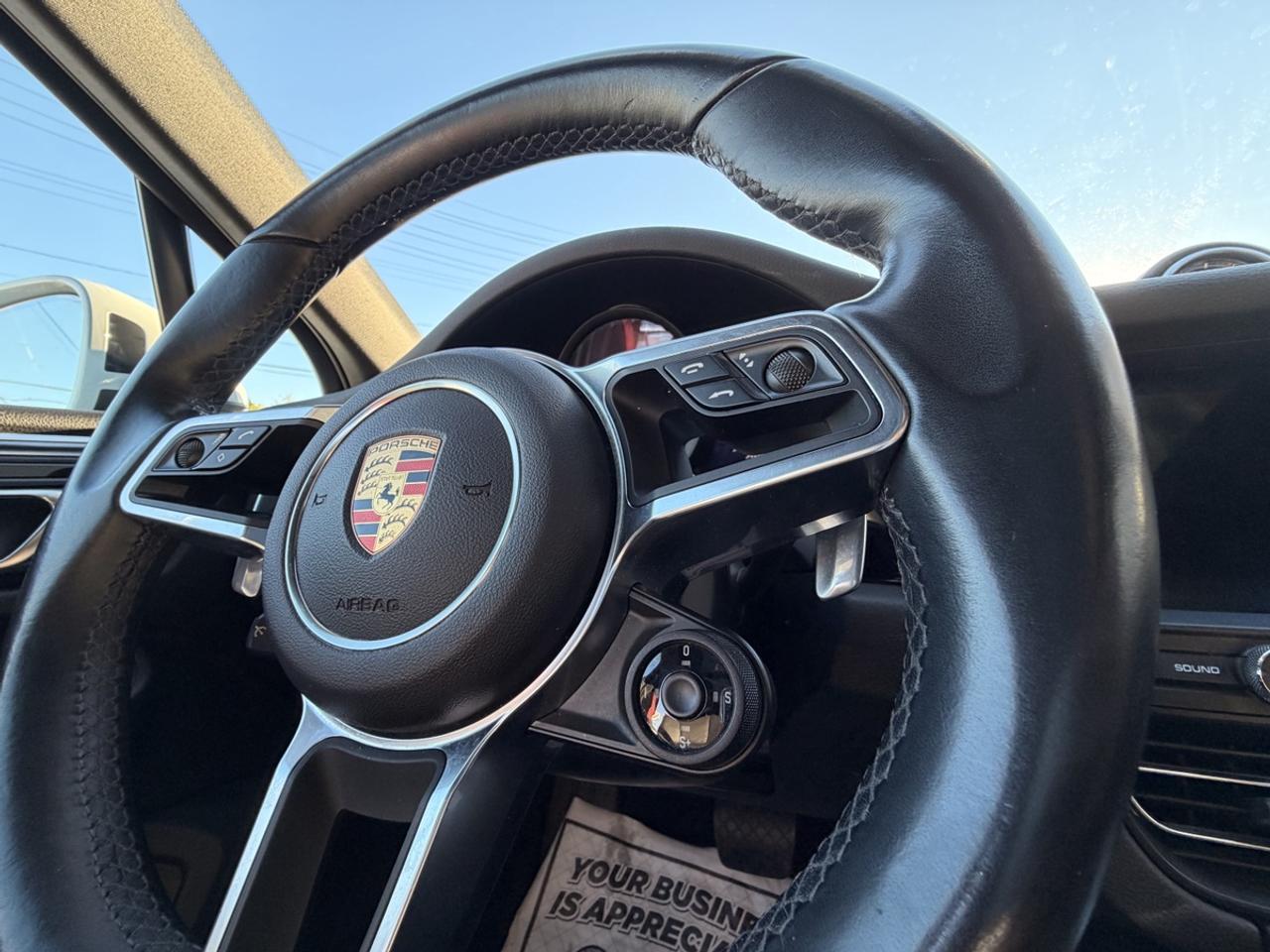 2020 Porsche Macan S Photo