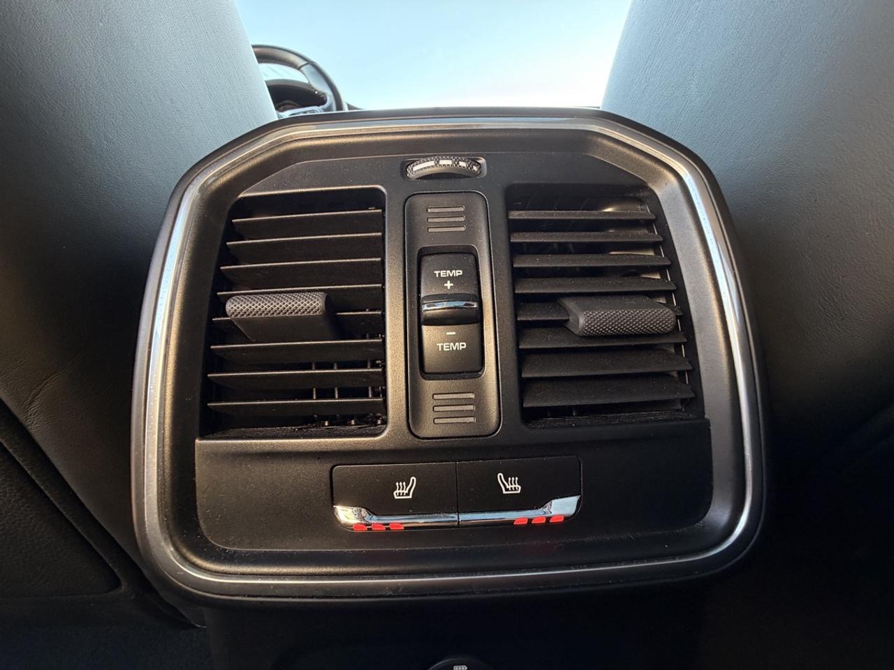2020 Porsche Macan S Photo