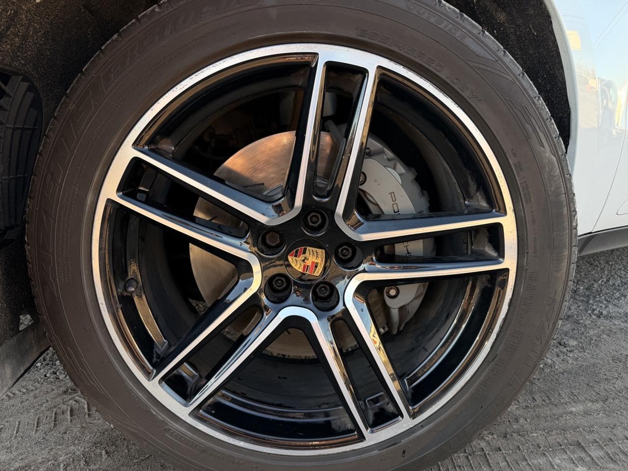 2020 Porsche Macan S Photo