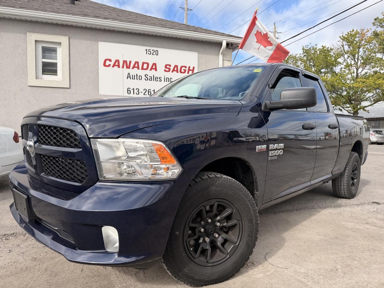 2019 RAM 1500 Classic Classic Express 5.7L Hemi Photo0