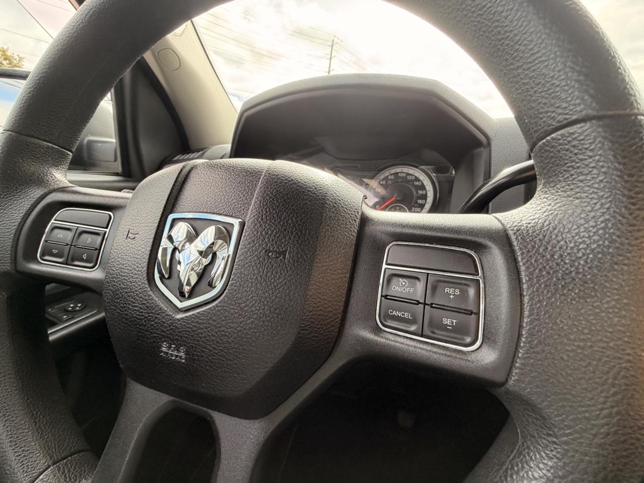 2019 RAM 1500 Classic Classic Express 5.7L Hemi Photo