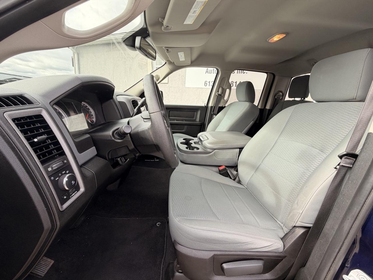 2019 RAM 1500 Classic Classic Express 5.7L Hemi Photo