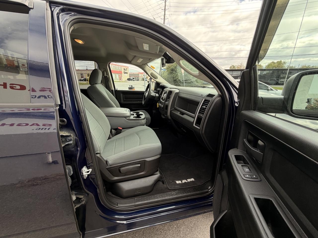 2019 RAM 1500 Classic Classic Express 5.7L Hemi Photo