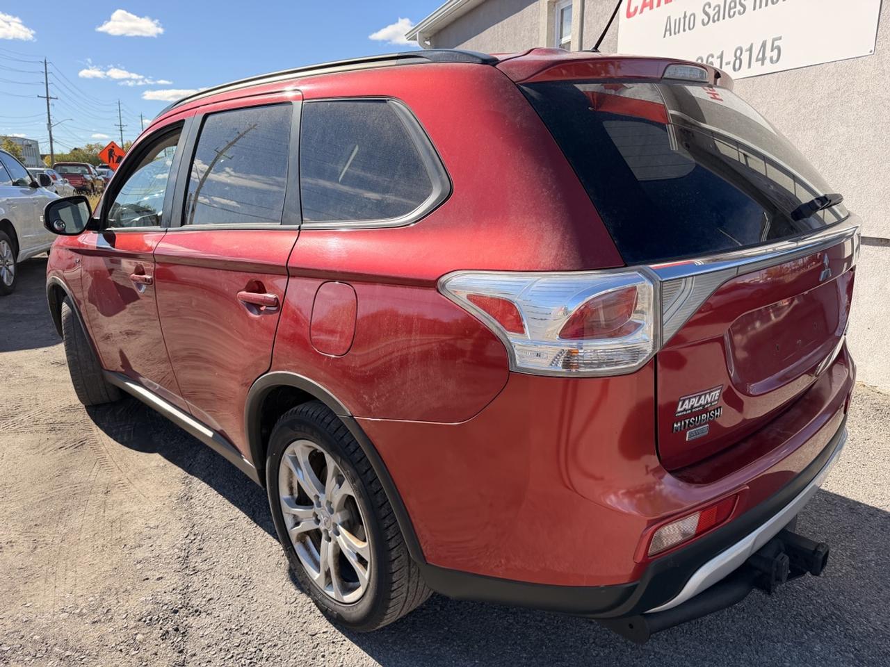 2015 Mitsubishi Outlander SE Photo