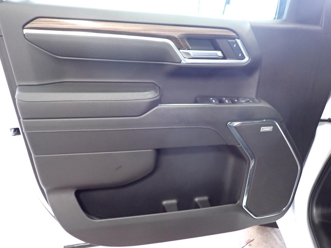 2024 Chevrolet Silverado 1500 LT Trail Boss 4WD 5'8 BOX LEATHER Photo
