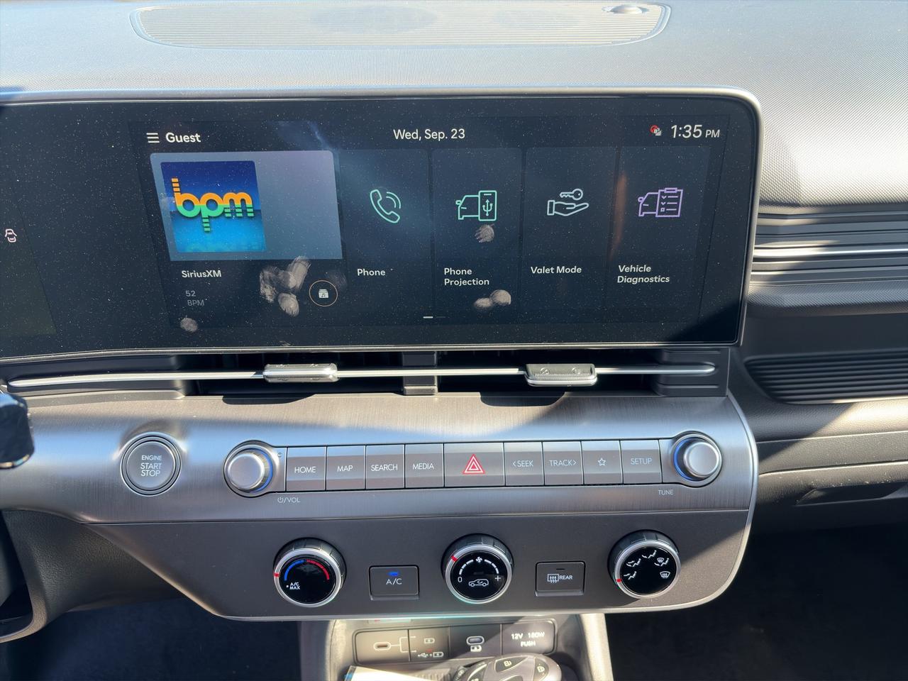 2027 Hyundai KONA Essential Photo