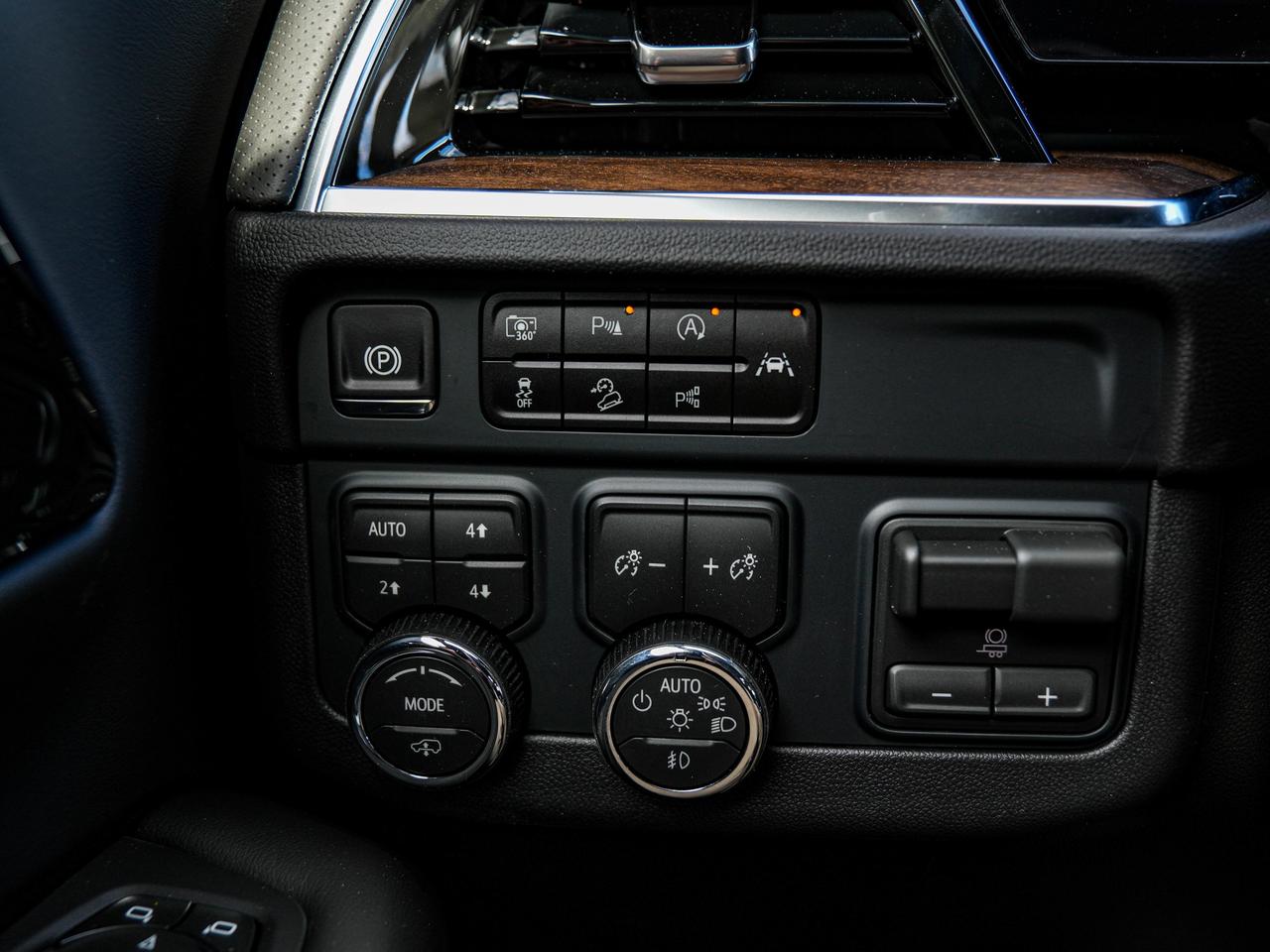 2027 Chevrolet Tahoe HIGH COUNTRY Photo