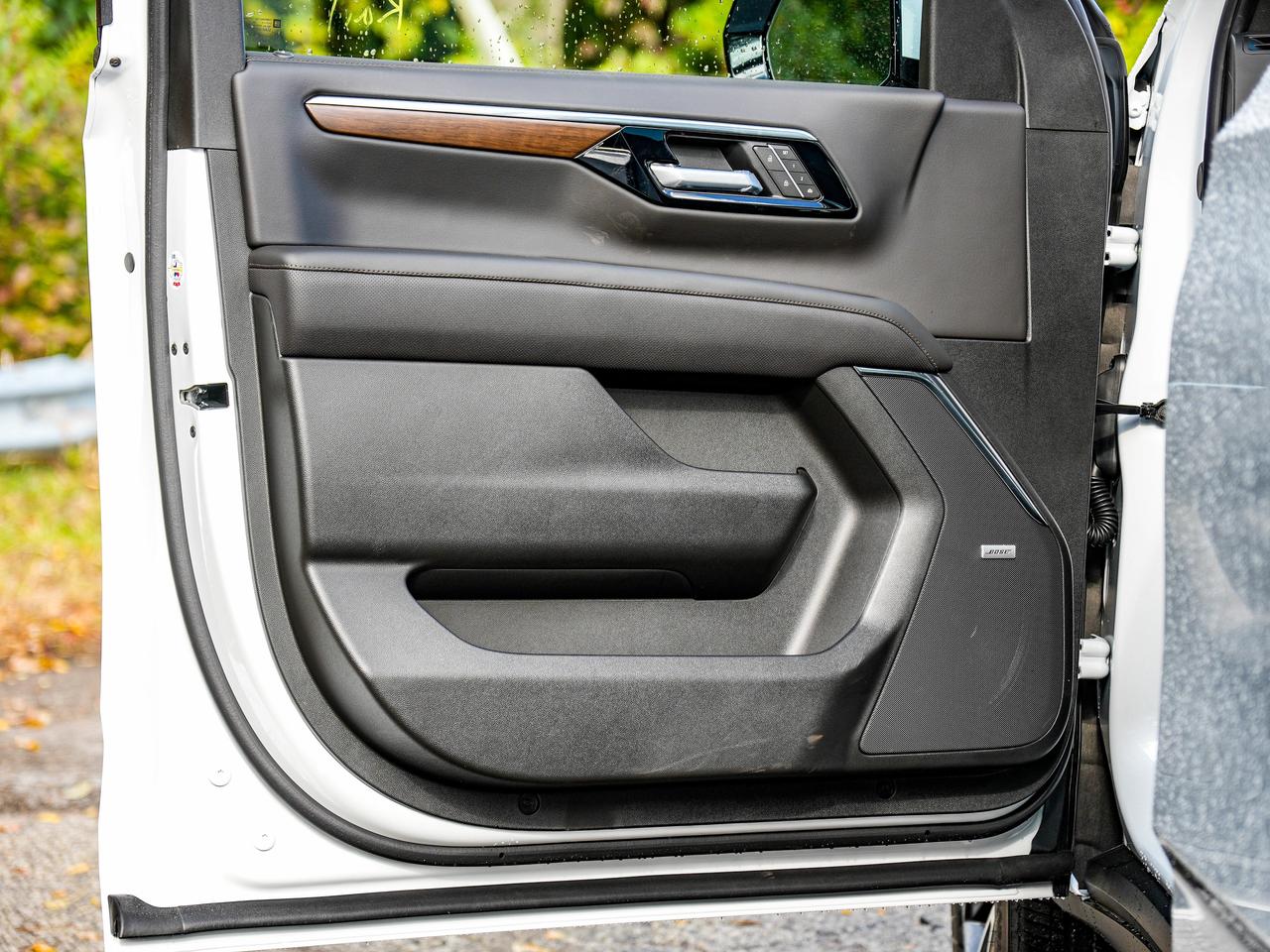 2027 Chevrolet Tahoe HIGH COUNTRY Photo