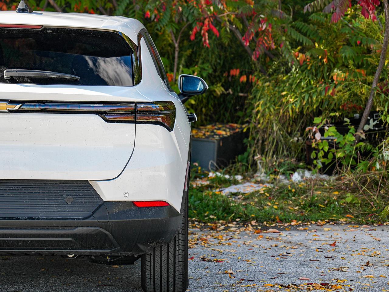 2027 Chevrolet Equinox EV LT1 w/PCY Photo