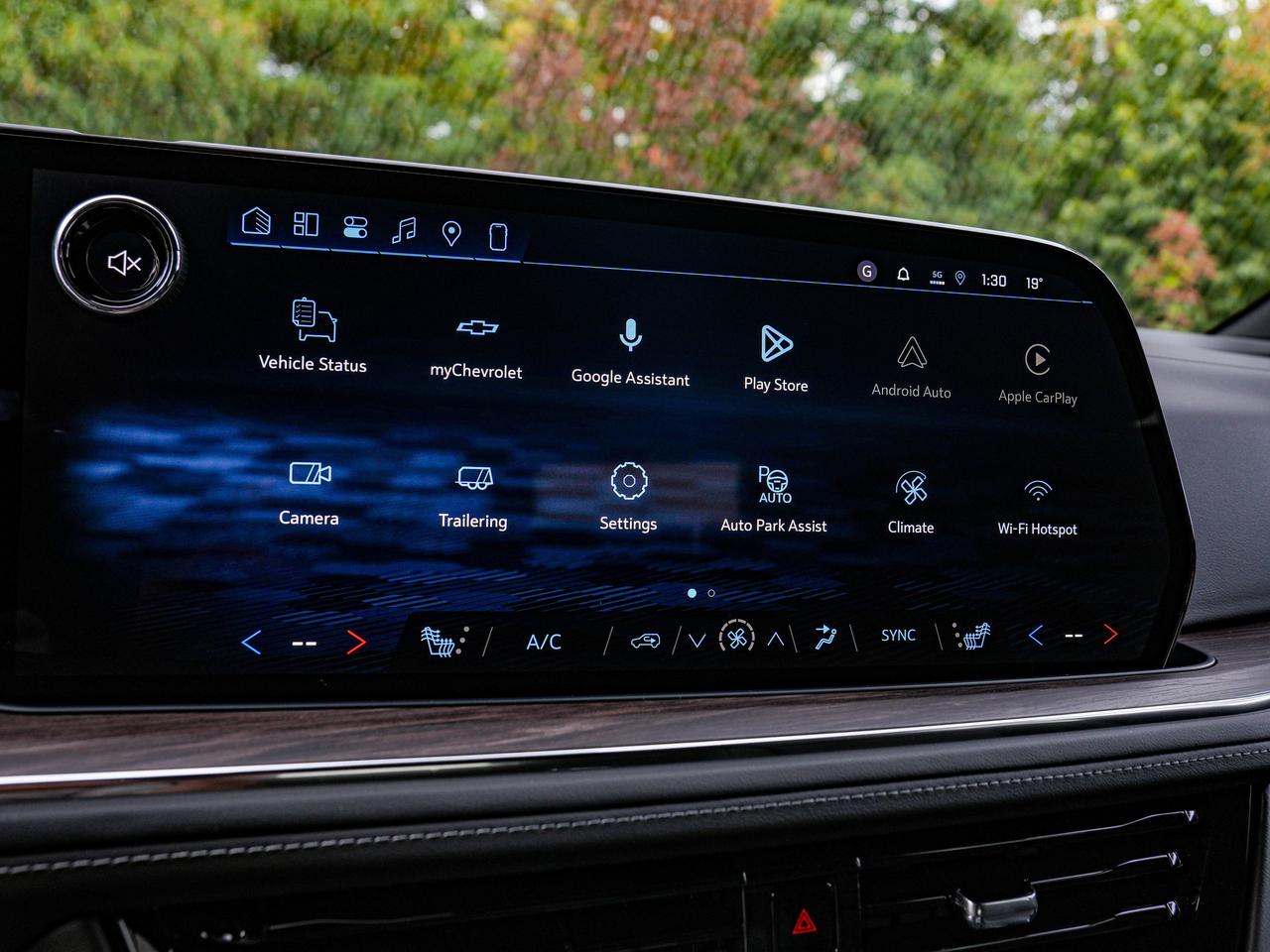 2027 Chevrolet Tahoe LT Photo