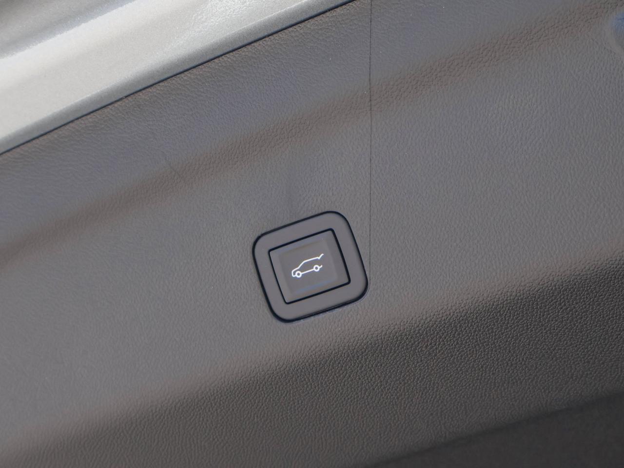 2027 Chevrolet Tahoe HIGH COUNTRY Photo