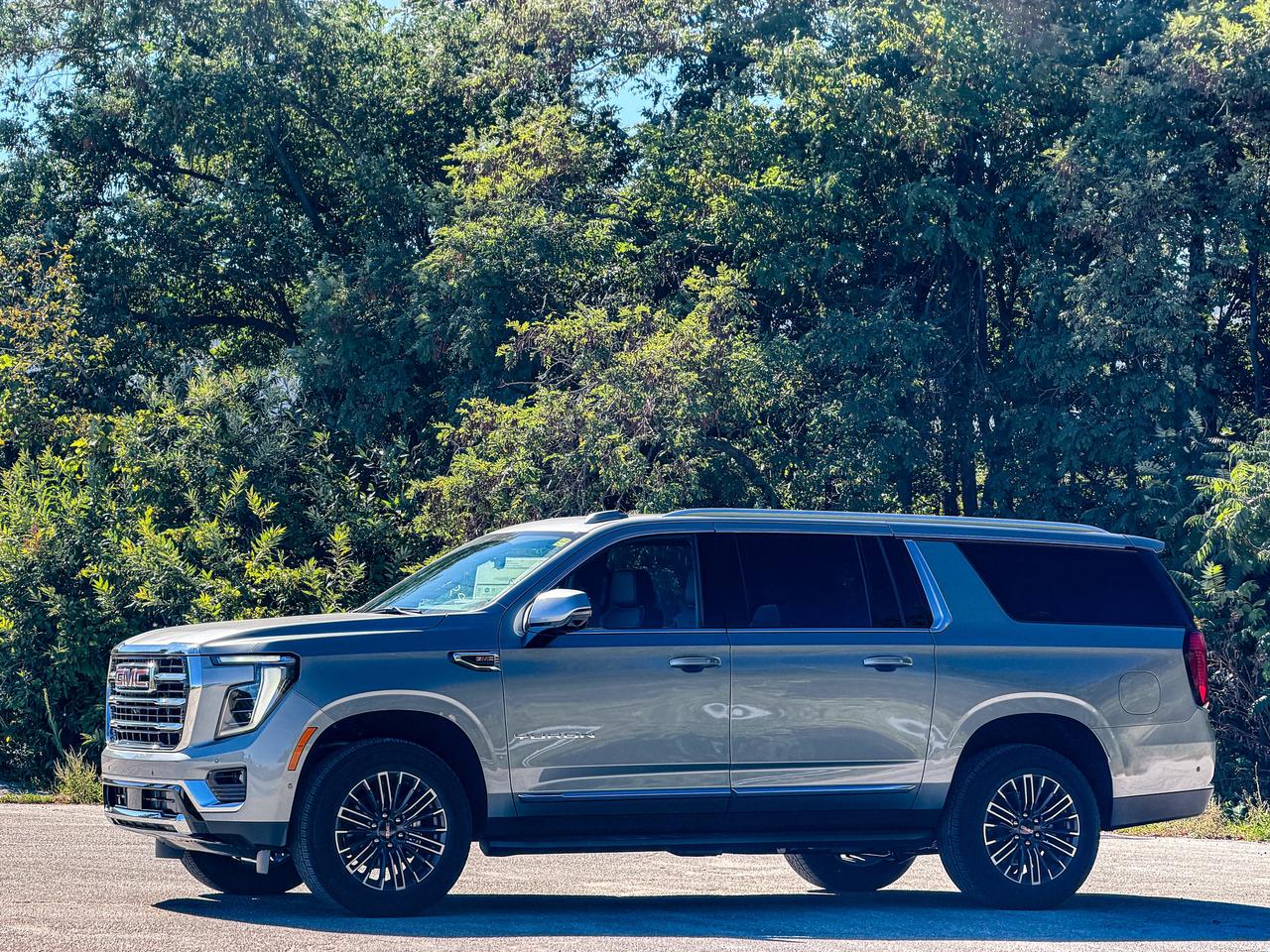 2027 GMC Yukon XL Elevation Photo