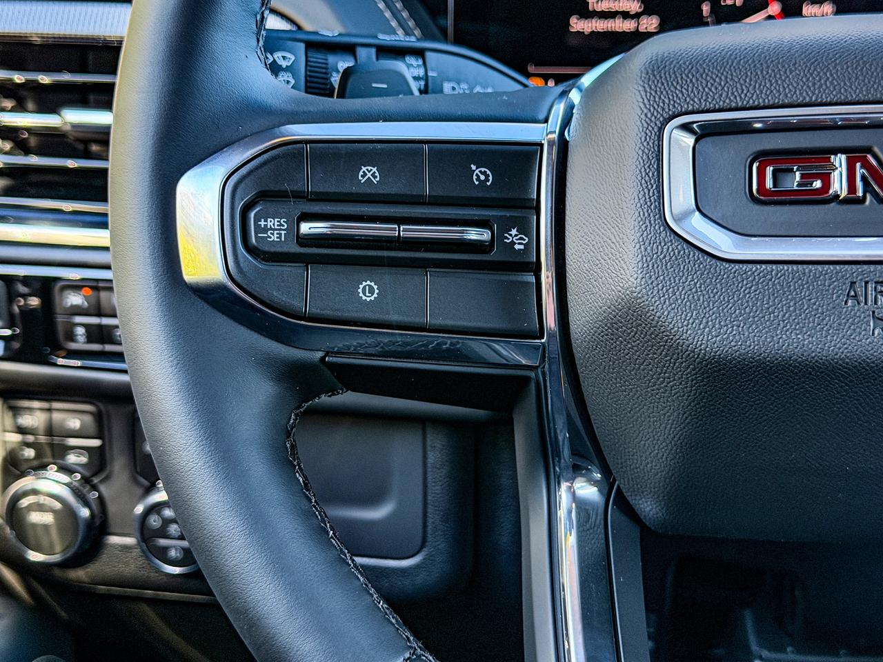 2027 GMC Yukon XL Elevation Photo