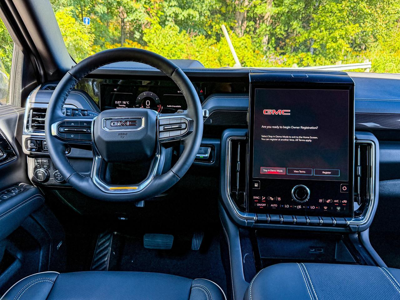 2027 GMC Yukon XL Elevation Photo
