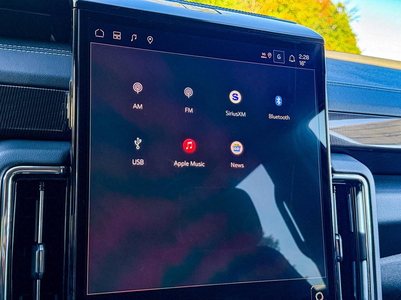 2027 GMC Yukon XL Elevation Photo