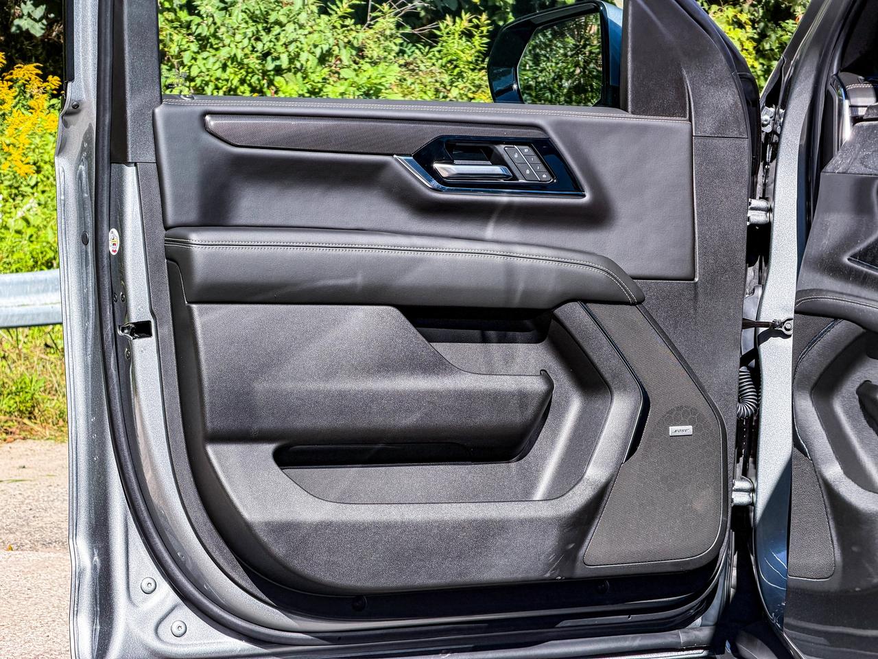 2027 GMC Yukon XL Elevation Photo