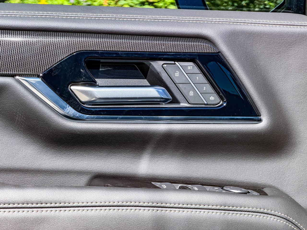 2027 GMC Yukon XL Elevation Photo